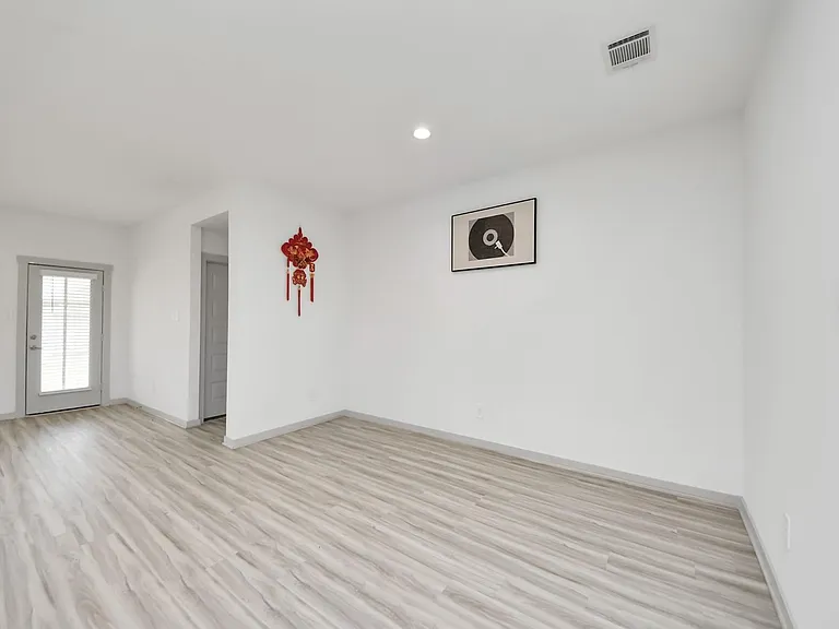 7007 Fleetwood Crescent Way — Photo 6