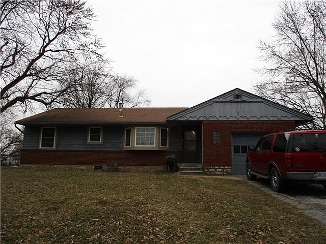 1st image of 2610 N 84th St