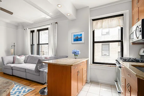 Sold by Compass | media 9