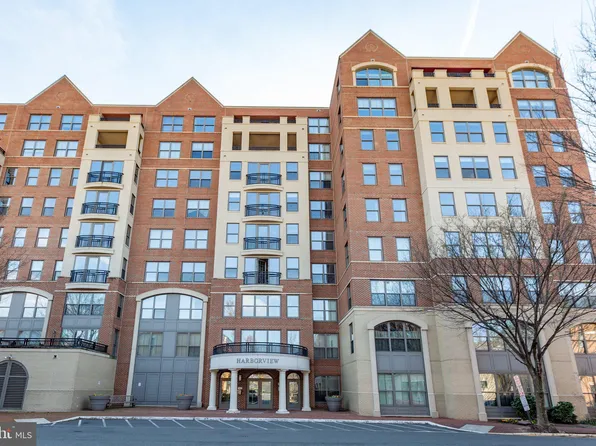 485 Harbor Side St APT 909, Woodbridge, VA 22191