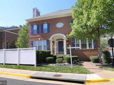 6914 Inlet Cove Dr, Fort Belvoir, VA, 22060