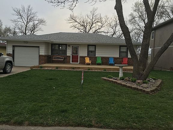 2nd image of 107 Rosa Dr