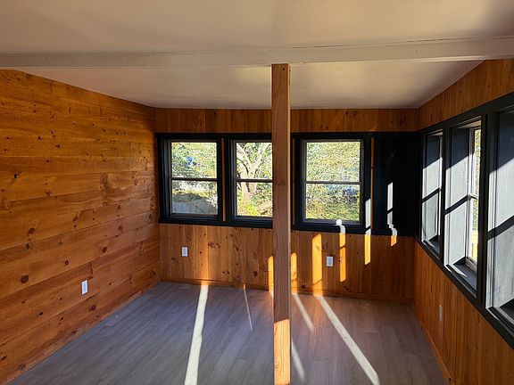 4th image of 69 Armory St #A