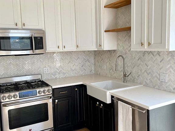 3rd image of 513 Webster St #B