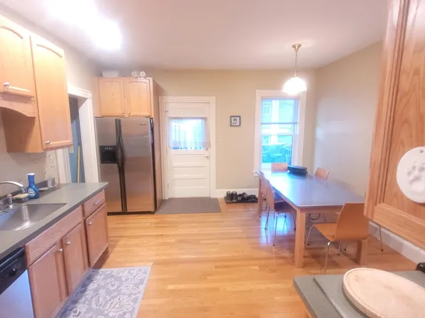 26 Weld Hill St #1, Jamaica Plain, MA 02130