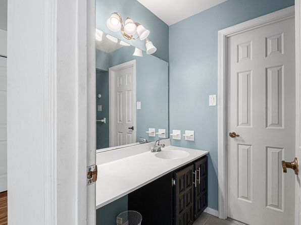 303 Milford Ct