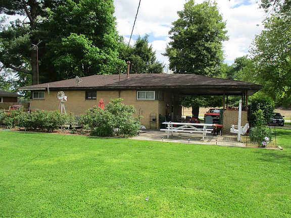 2nd image of 816 W State Road 66
