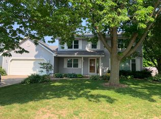 2385 La Rue Ln, Green Bay, WI 54313