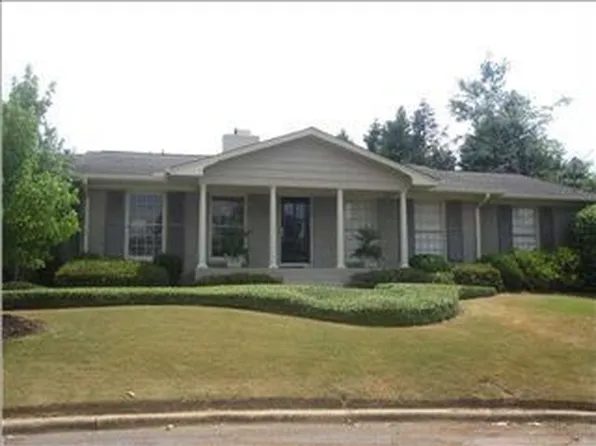305 24th St E, Tuscaloosa, AL 35401