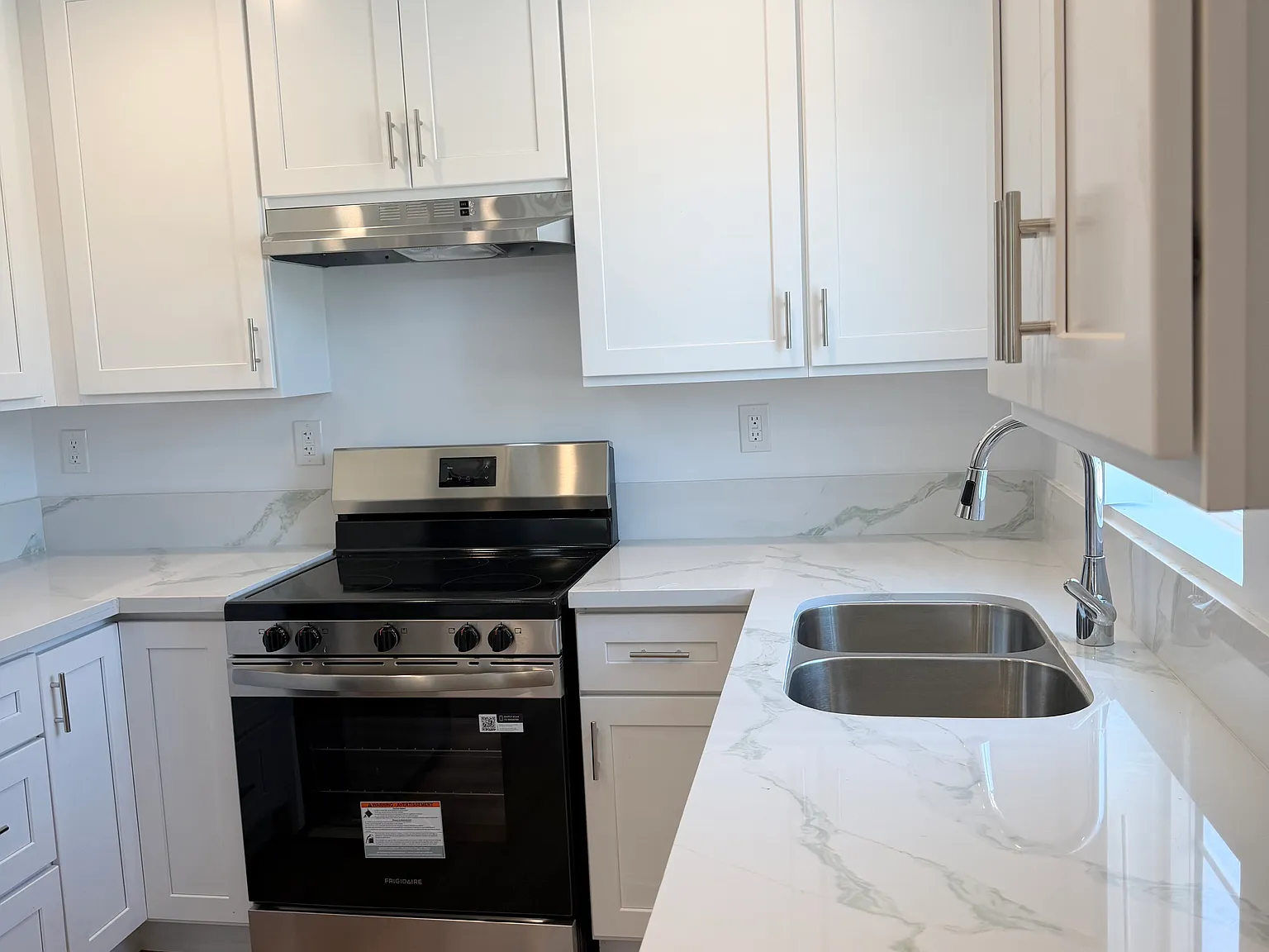 245 E Avenue 38 — Photo 4