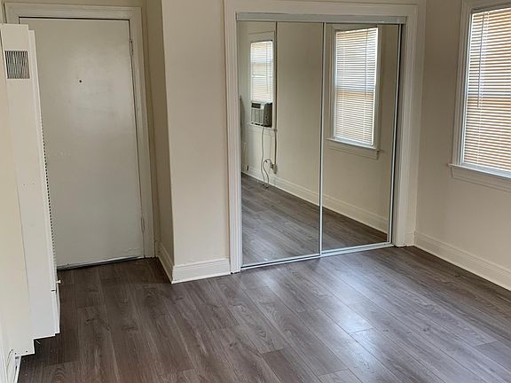 2nd image of 325 S Glendale Ave #7