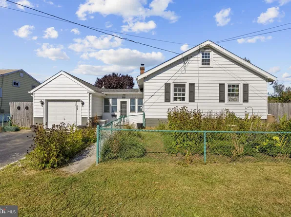 2201 Redwood Ave, Upper Chichester, PA 19061