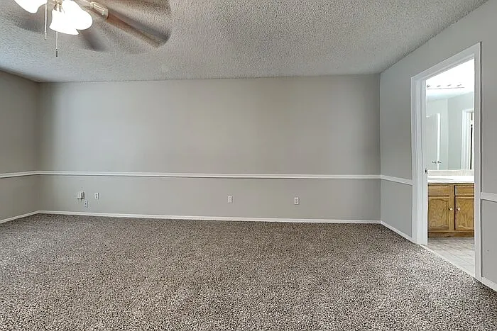 621 Shenandoah Ct — Photo 9