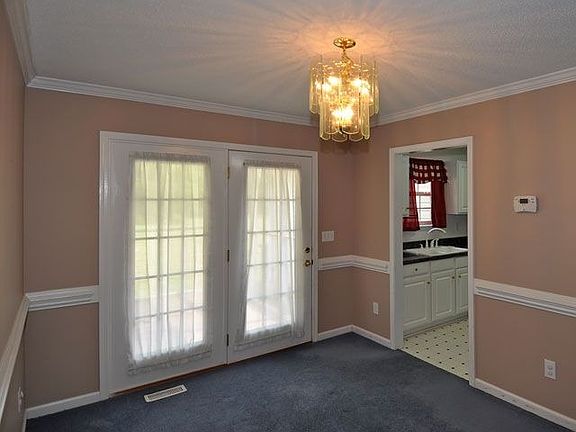 5th image of 115 Woodland Ln