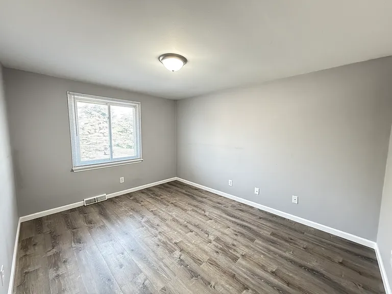 4118 Highview Pkwy — Photo 17