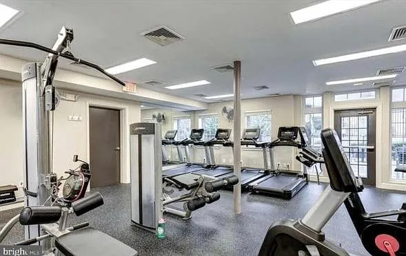 4167 S Four Mile Run Dr #301 — Photo 8
