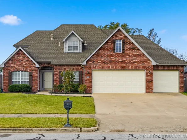 11920 S Cedar Ave, Jenks, OK 74037