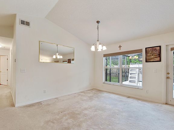 5th image of 1537 Hawkesbury Ct