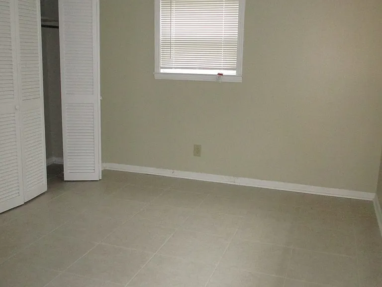 1604 Gary Ave — Photo 15