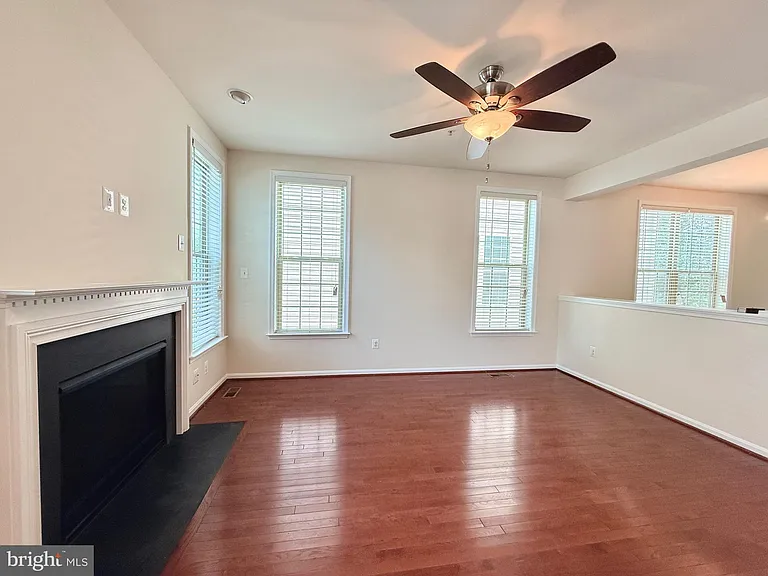 8912 Tower Pl — Photo 13