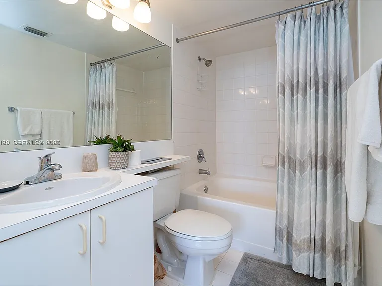 19601 E Country Club Dr #7606 — Photo 11