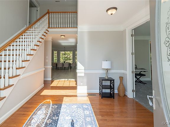 4th image of 11196 Pinewild Dr