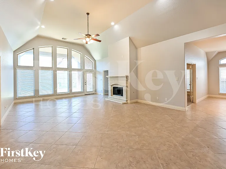 18631 Minden Oaks Dr — Photo 2