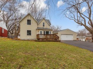 638 Mineral Springs Rd NE, Owatonna, MN 55060