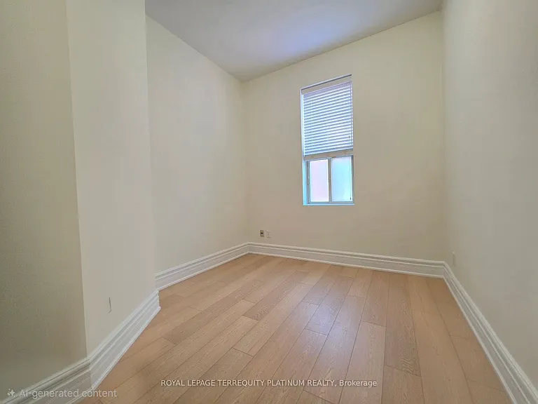 11 Beaconsfield Ave — Photo 14