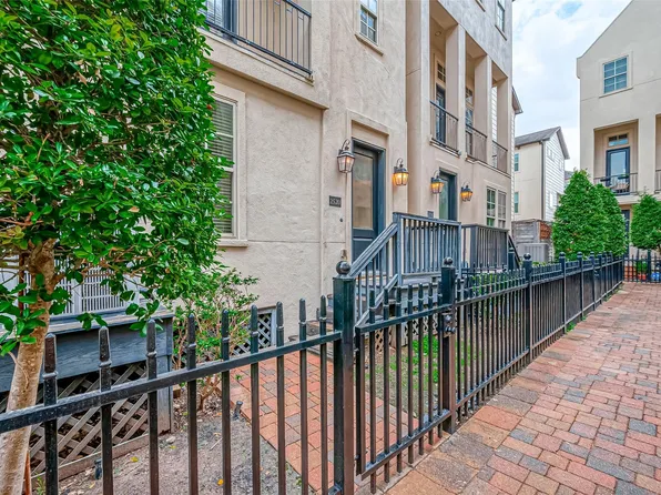 2520 Sherwin St, Houston, TX 77007