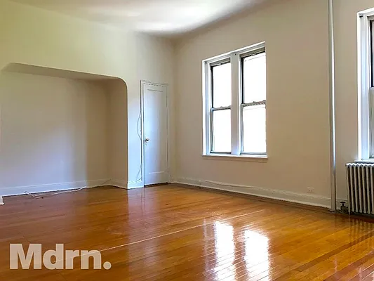 Rented by Mdrn Residential | media 9