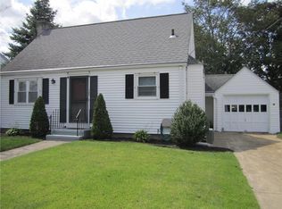 182 Ausdale Rd, Cranston, RI 02910
