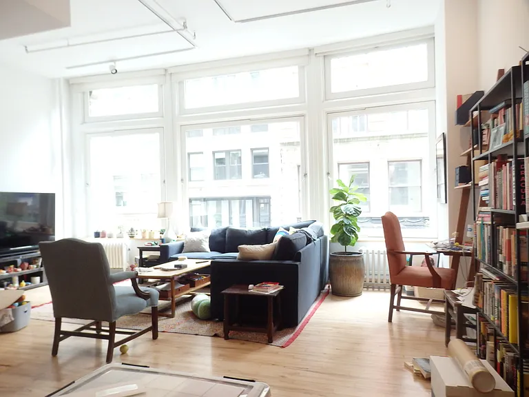 43 E 20th St #2 — Photo 2