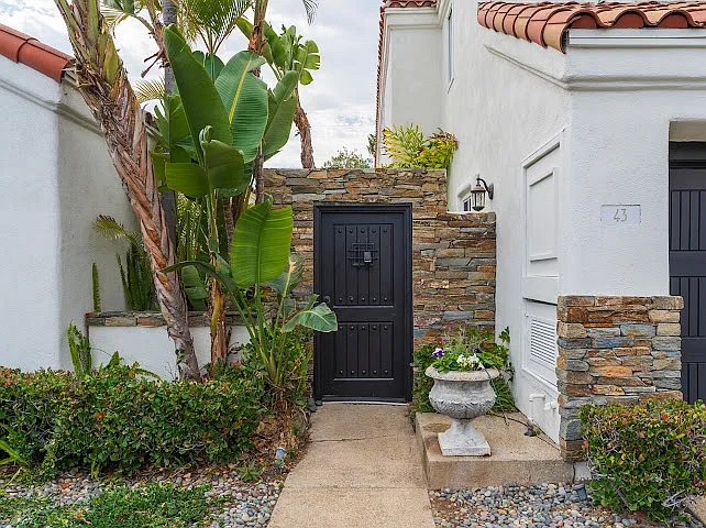 43 Shearwater Pl — Photo 2
