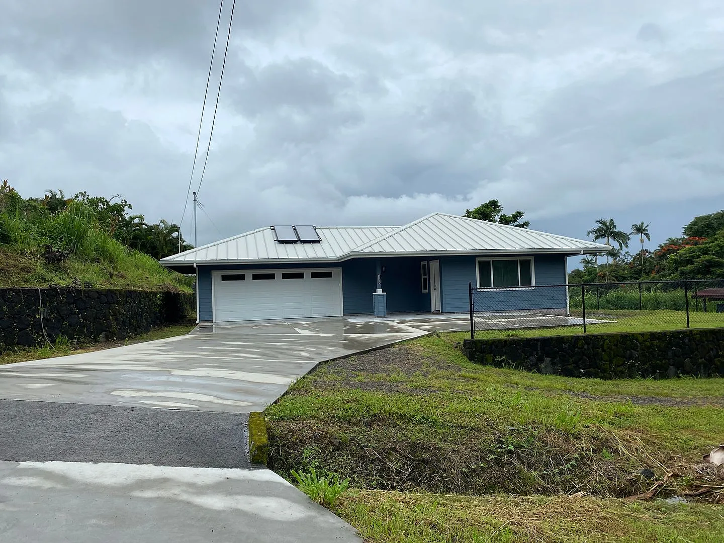 Brand New Custom Home in Hilo 4 Bed/2 Bath — Photo 2