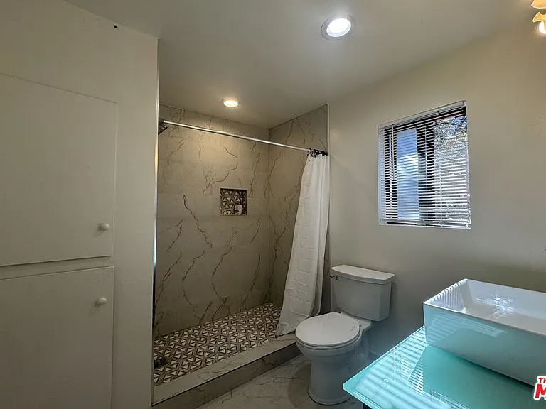 2317 Maplewood Way — Photo 18