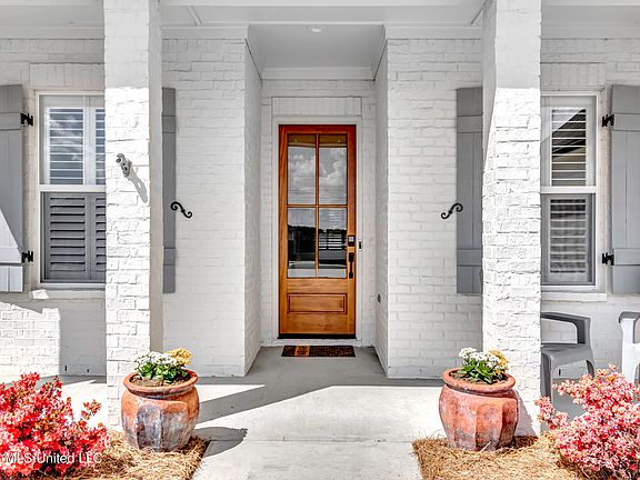 5th image of 457 Crossvine Pl
