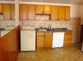 90 Sayles St #2, Southbridge, MA 01550