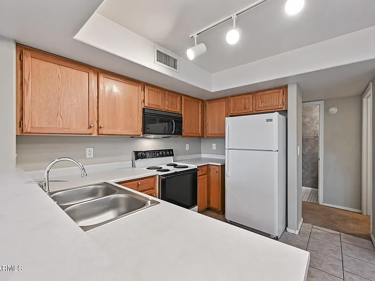 1244 E Angela Dr — Photo 11