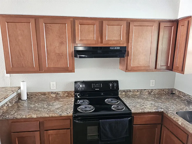 1500 Oleander Dr #A — Photo 6