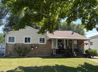 26070 Bryan St, Roseville, MI 48066