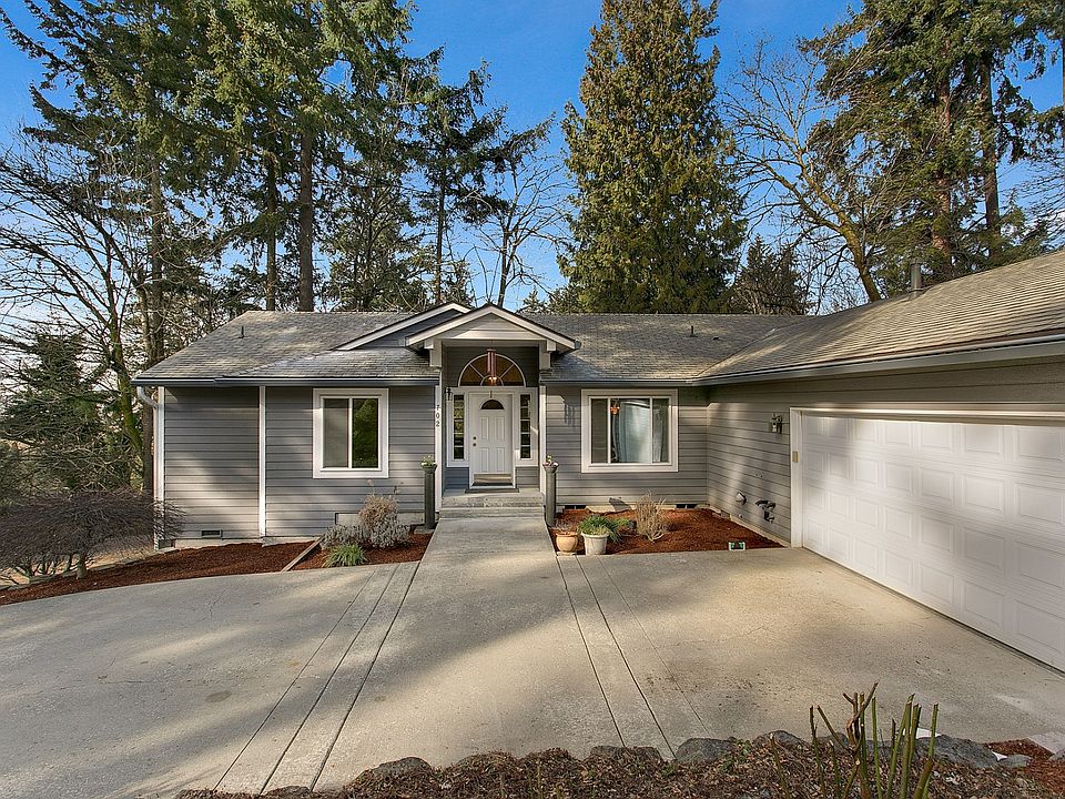 1st image of 702 Vine Ct