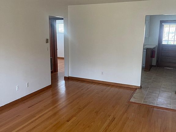 4th image of 5320 Virginia Ave SE #4