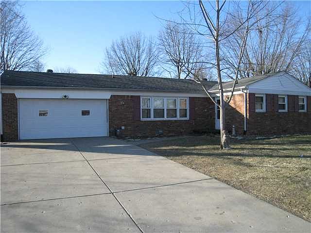 1st image of 6749 Castle Manor Dr