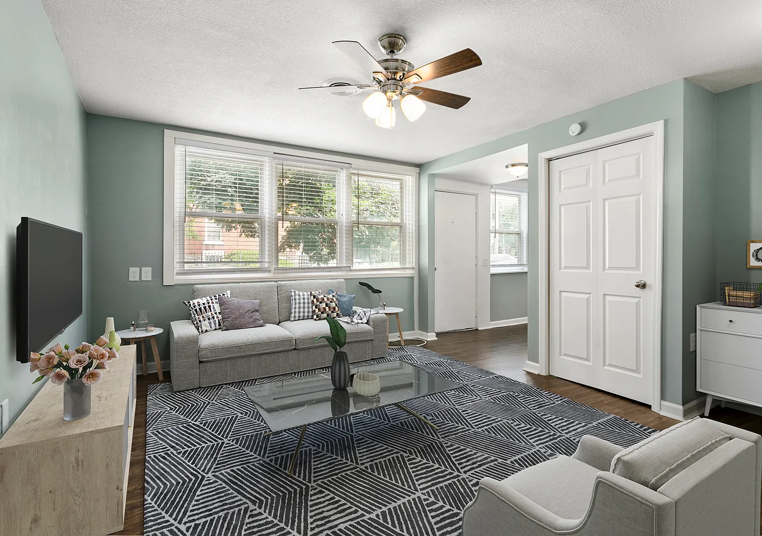 2 bed, 2.0 bath, 1050 sqft, $1,295 — Photo 2