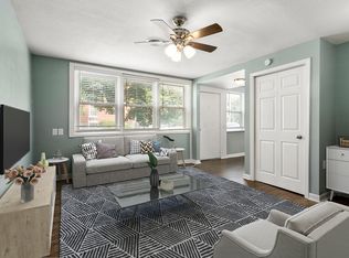 4158 Oak St, Kansas City, MO 64111