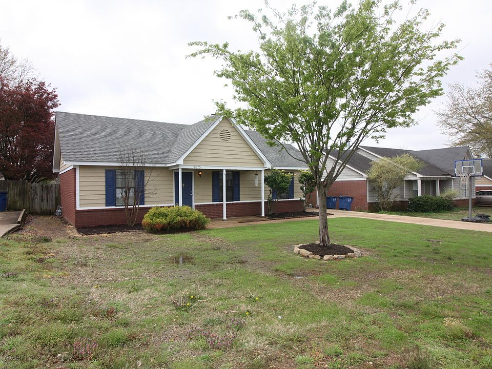 2nd image of 10075 Riggan Dr