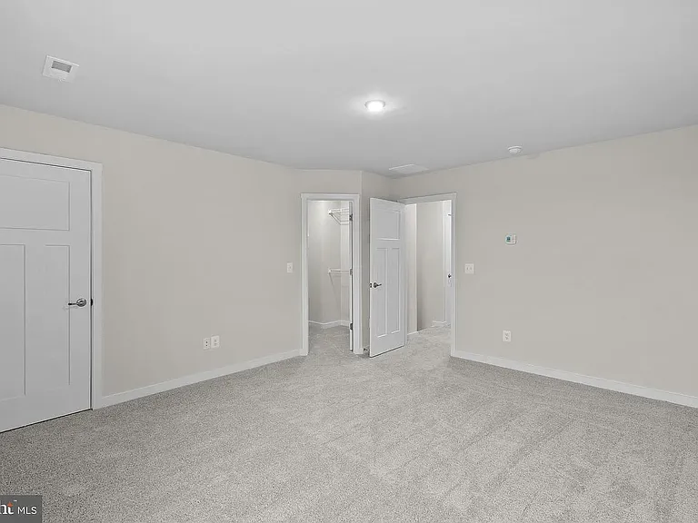 319 Huntwell West Blvd — Photo 16