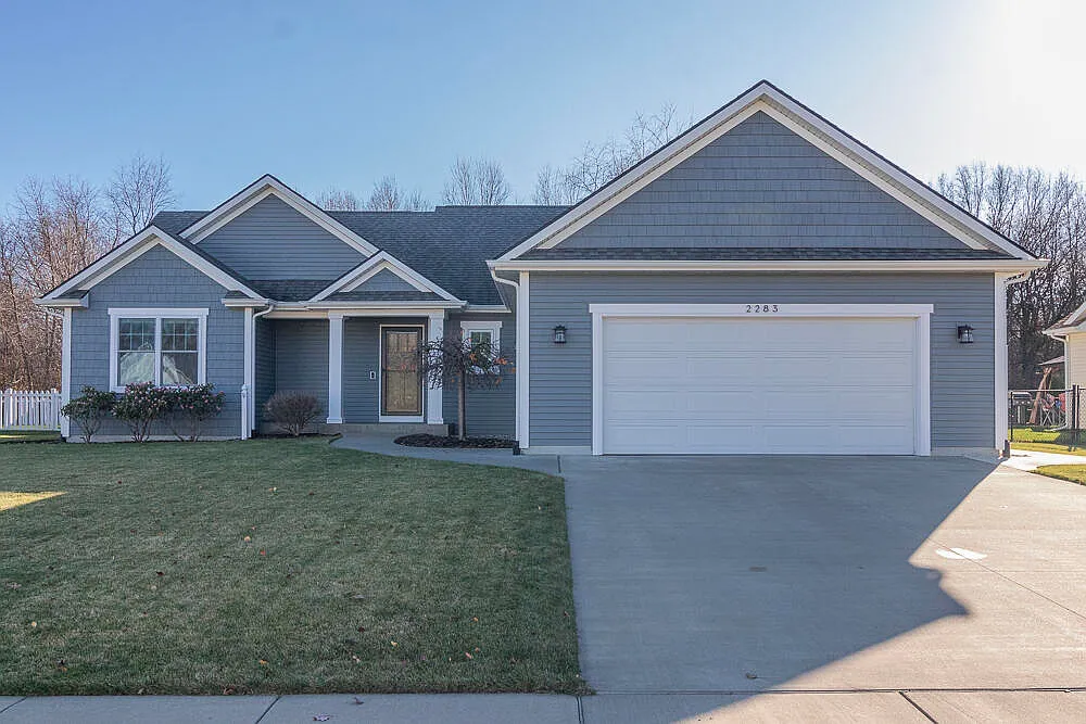 2283 Ashford Trl photo 1