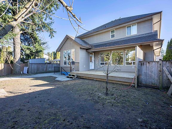 5th image of 46075 Stevenson Rd